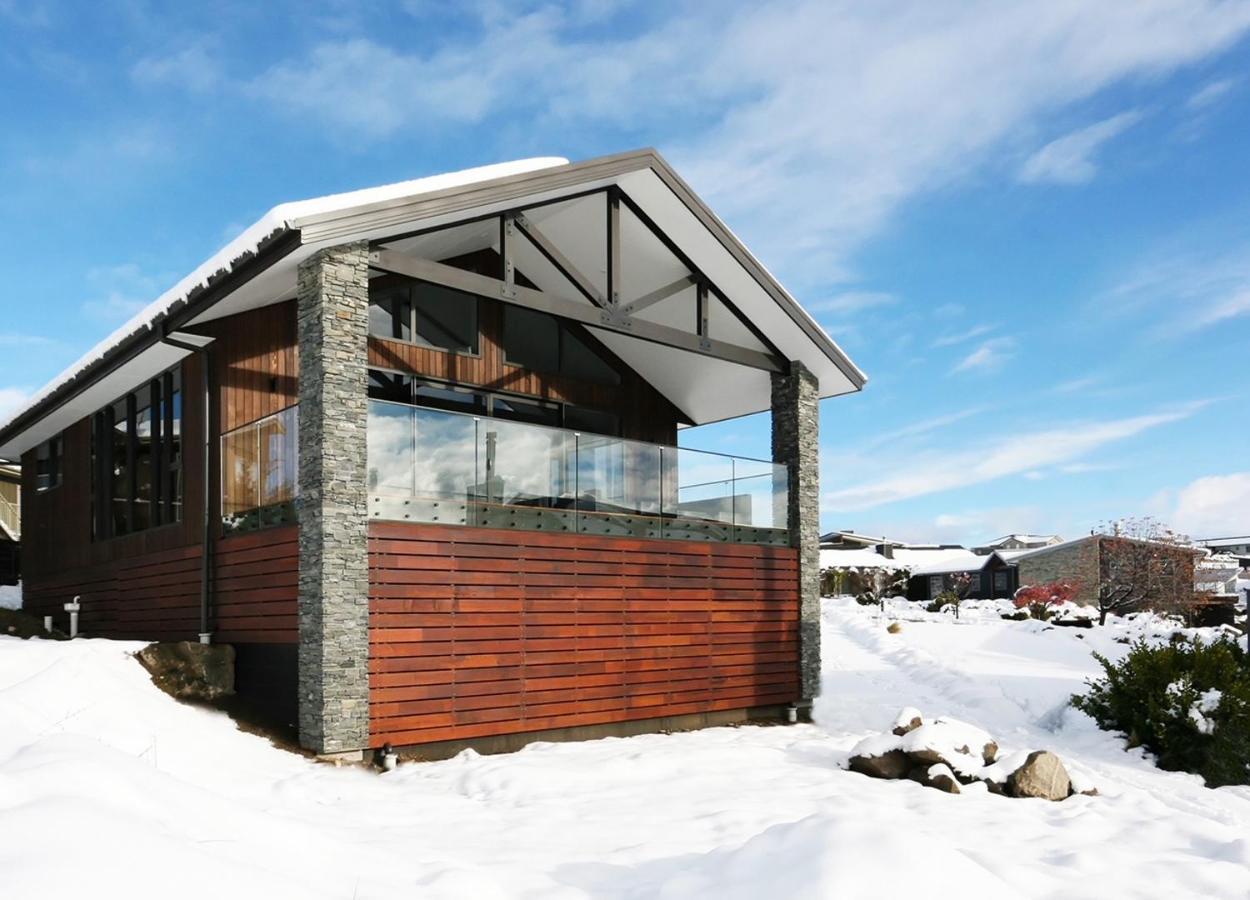 Lake Views At Antler Lodge Lac Tekapo Extérieur photo