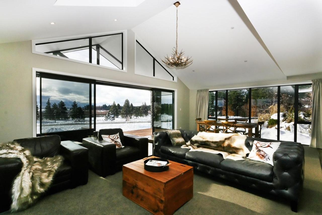 Lake Views At Antler Lodge Lac Tekapo Extérieur photo