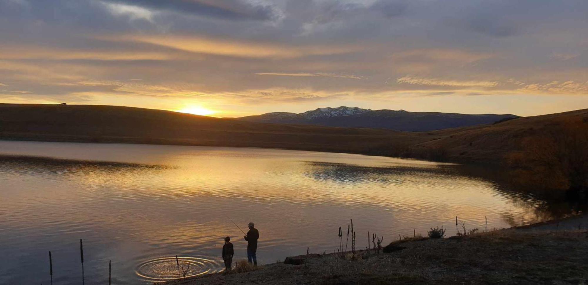 Lake Views At Antler Lodge Lac Tekapo Extérieur photo